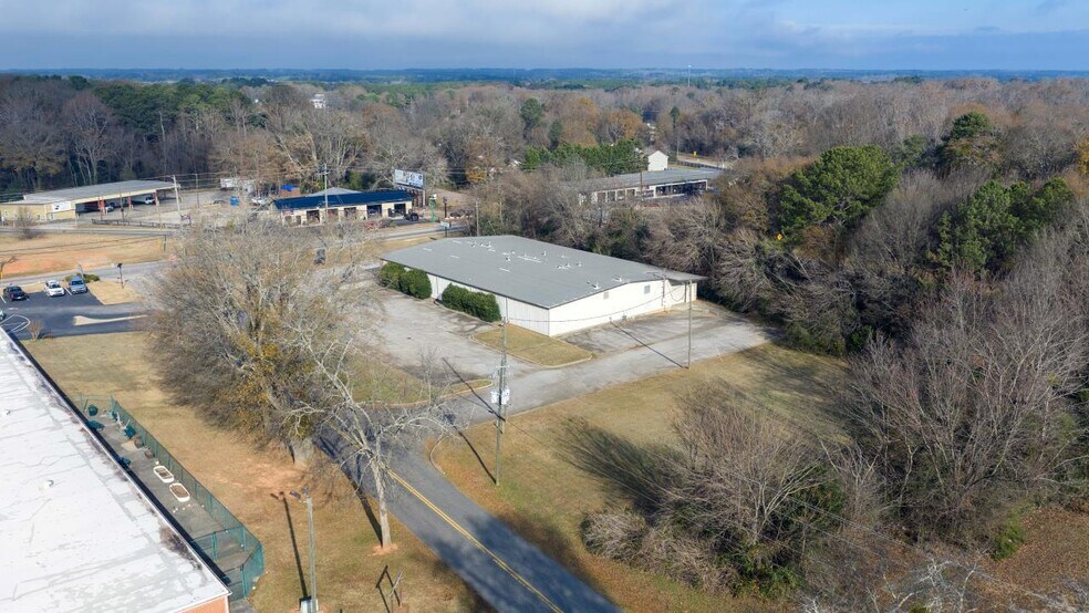 More Photos Of 160 Hampton St, McDonough Freestanding For Sale