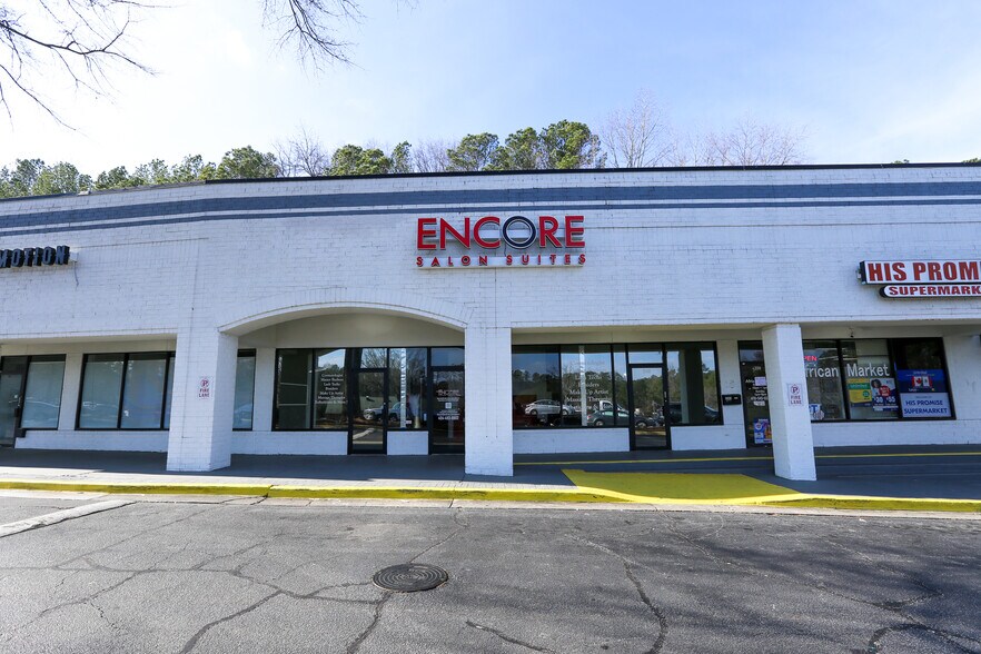 More Photos Of 8610 Roswell Rd, Atlanta Unknown For Lease