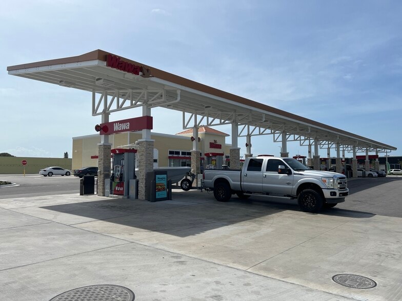 More Photos Of 2009-2111 S US Highway 1, Fort Pierce Unknown For Lease