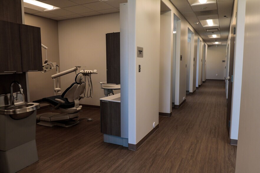 More Photos Of 49869 Calhoun St, Coachella Medical For Sale