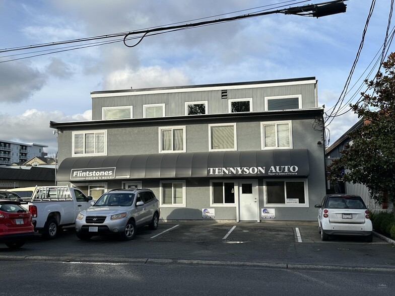 Primary Photo Of 500 Ardersier Rd, Saanich Industrial For Sale