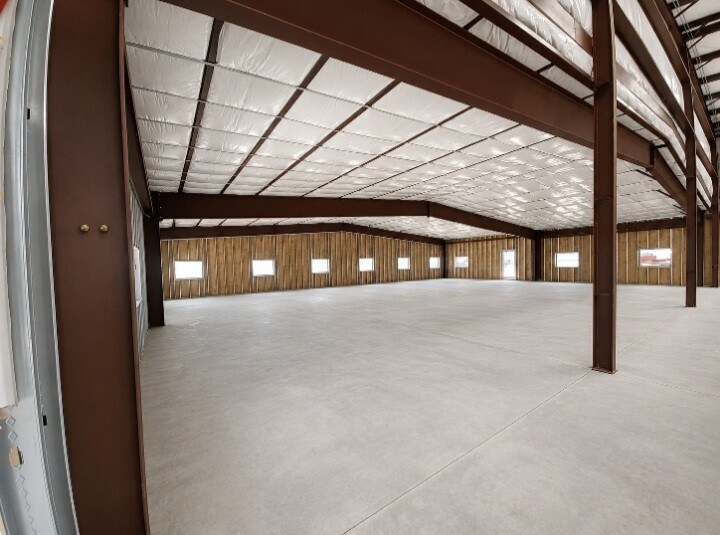 More Photos Of 236 Industrial Park Dr, Victoria Warehouse For Lease
