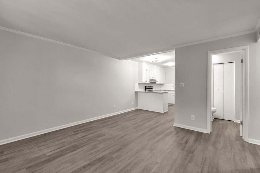 More Photos Of 319 Osceola St, Gastonia Apartments For Sale