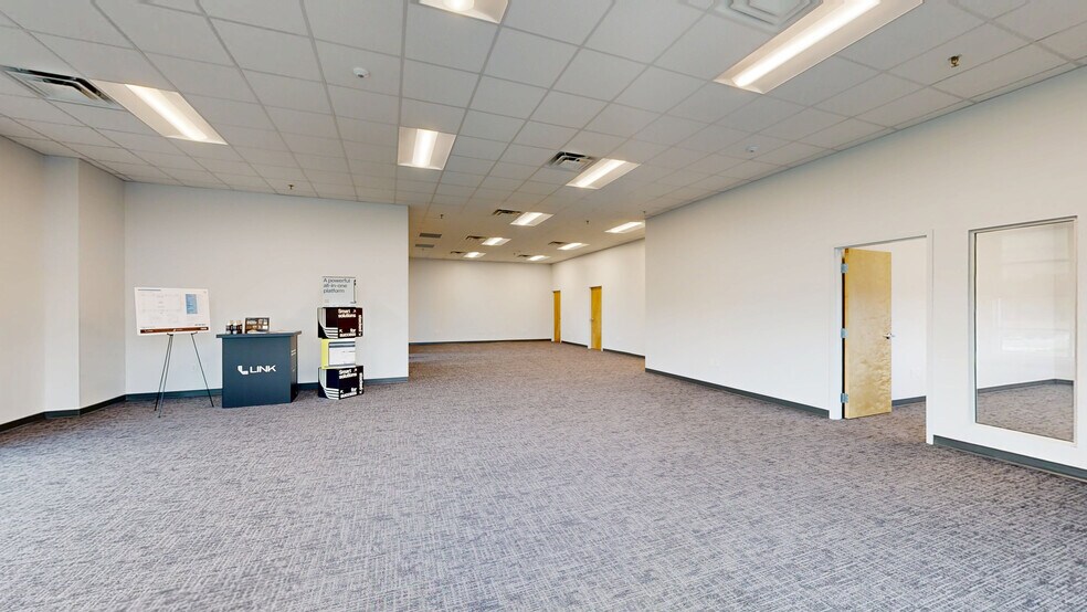 More Photos Of 5501 Lee Vista Blvd, Orlando Unknown For Lease