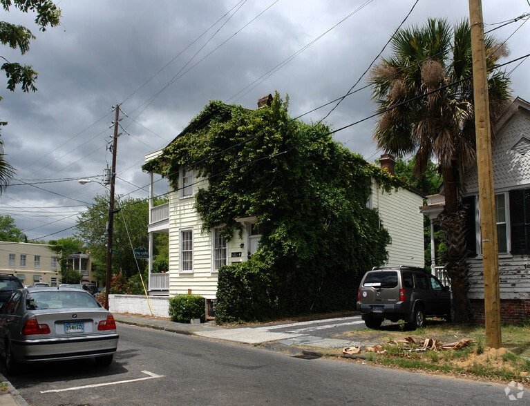 More Photos Of 18 Pinckney St, Charleston Restaurant For Sale