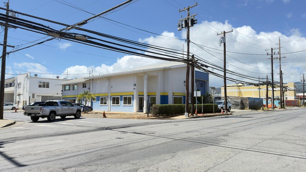 More Photos Of 524 Mokauea St, Honolulu Warehouse For Lease