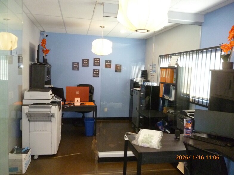 More Photos Of 1717 E Bell Rd, Phoenix Office For Lease