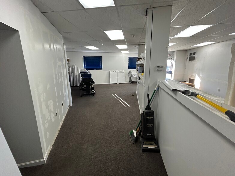 More Photos Of 497 Broadway, Somerville Flex For Lease