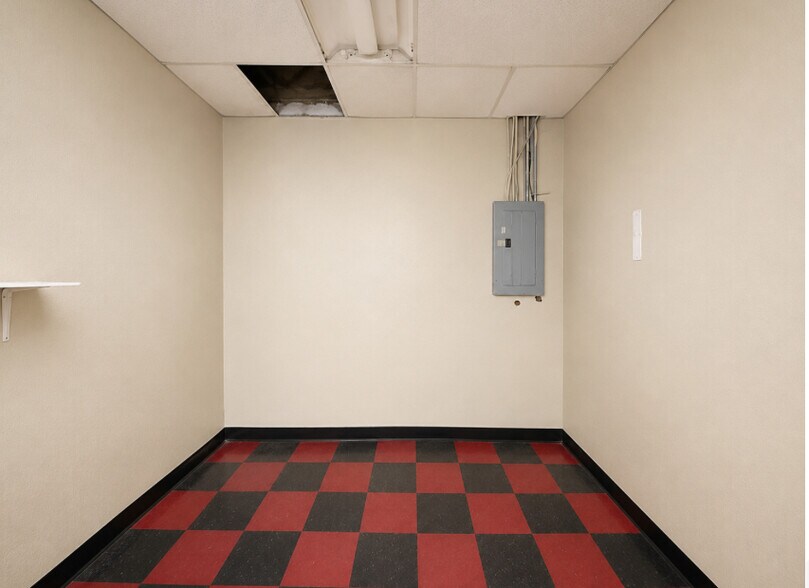 More Photos Of 5815-5865 W Gulf Bank Rd, Houston Storefront For Lease