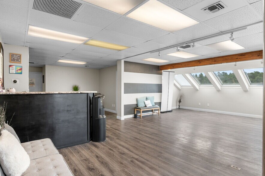 More Photos Of 29713 Troutdale Scenic Dr, Evergreen Office For Sale