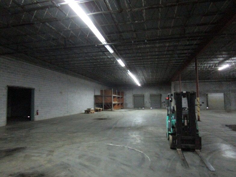 More Photos Of 3843 Highway 41 N, Resaca Distribution For Sale