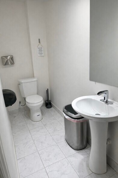 More Photos Of 719 Hwy 96, Bonaire Unknown For Lease