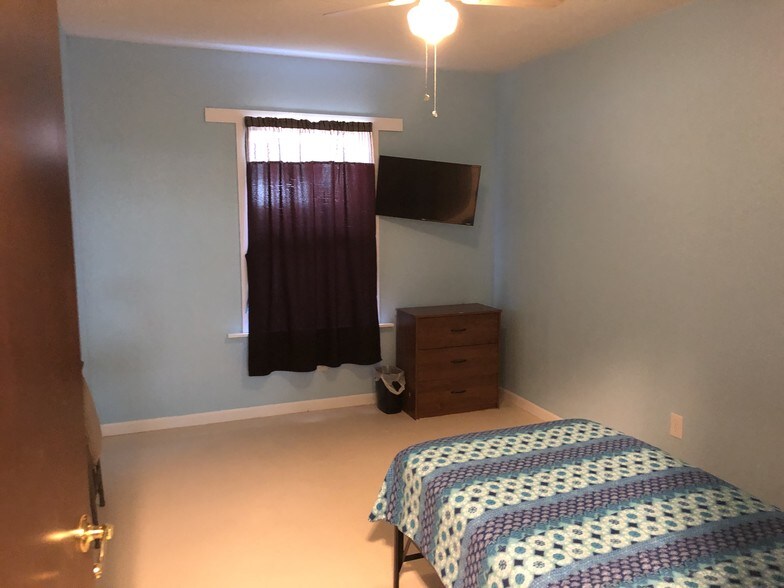 More Photos Of 2522 Holly Hill Dr, San Antonio Medical For Lease