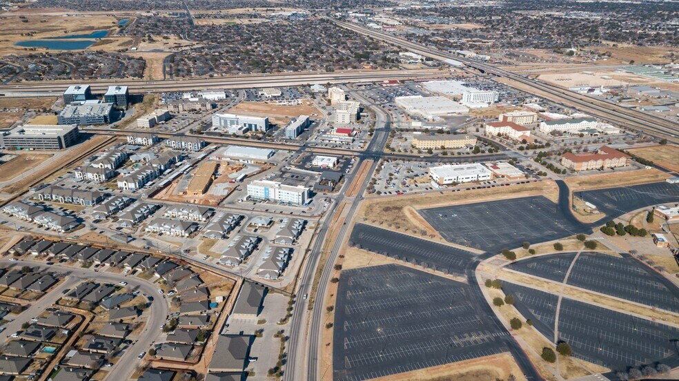 More Photos Of 607 Tradewinds Blvd, Midland Land For Lease