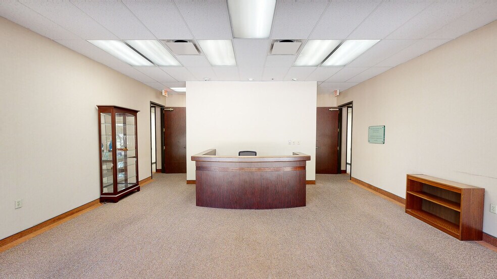 Primary Photo Of 730 E Kaliste Saloom Rd, Lafayette Distribution For Lease