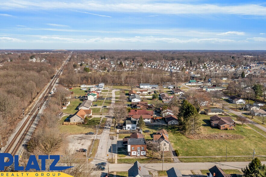 More Photos Of 231 N Center St, Newton Falls Bar For Sale