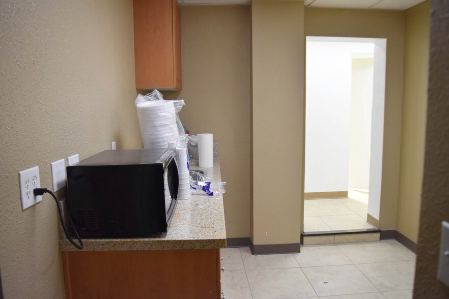 More Photos Of 630-650 S Garey Ave, Pomona Office For Lease