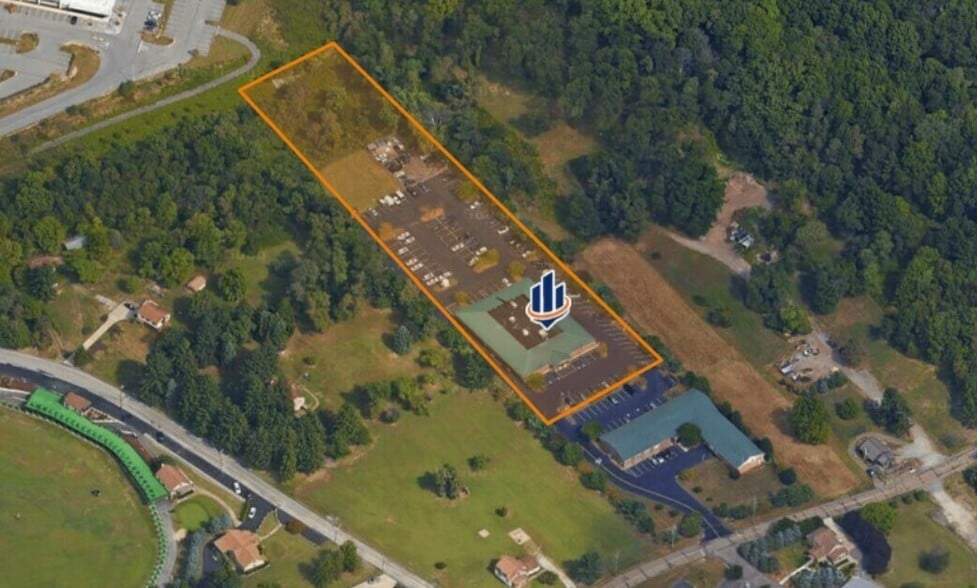 More Photos Of 449 McCormick Rd, Coraopolis Industrial For Sale