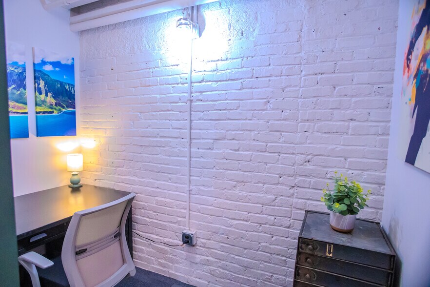 More Photos Of 187 N Church St, Spartanburg Coworking Space