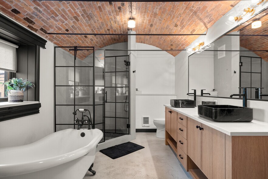 More Photos Of 30-50 2nd St E, Kalispell Office Residential For Sale