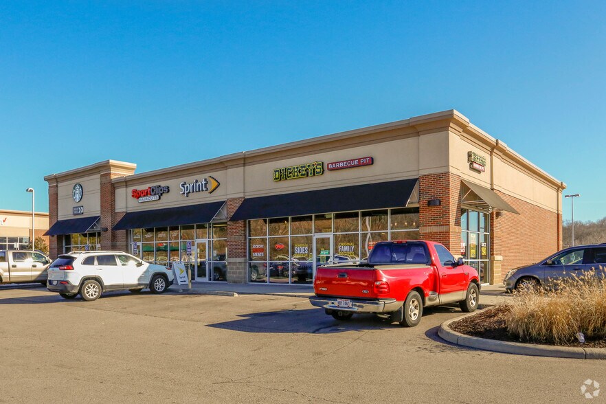 More Photos Of 400 Corwin Nixon Blvd, South Lebanon Unknown For Lease