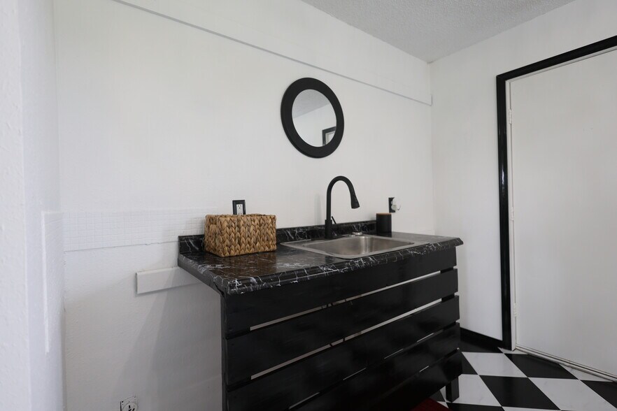 More Photos Of 25377 Welling rd, Welling Apartments For Sale