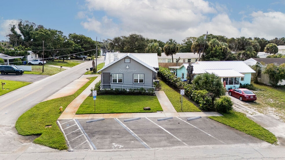 More Photos Of 1766 14th Ave, Vero Beach Restaurant For Sale