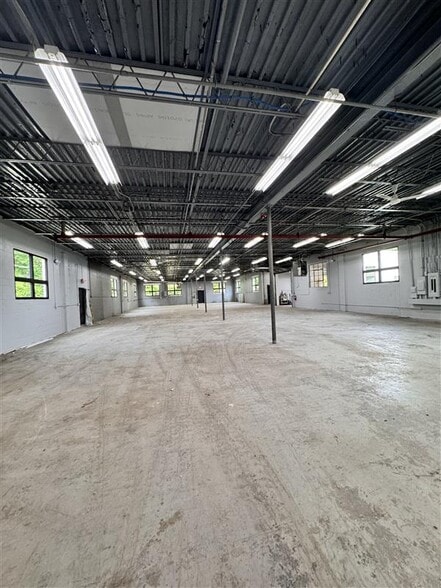 More Photos Of 1625 Washington St, Holliston Unknown For Lease