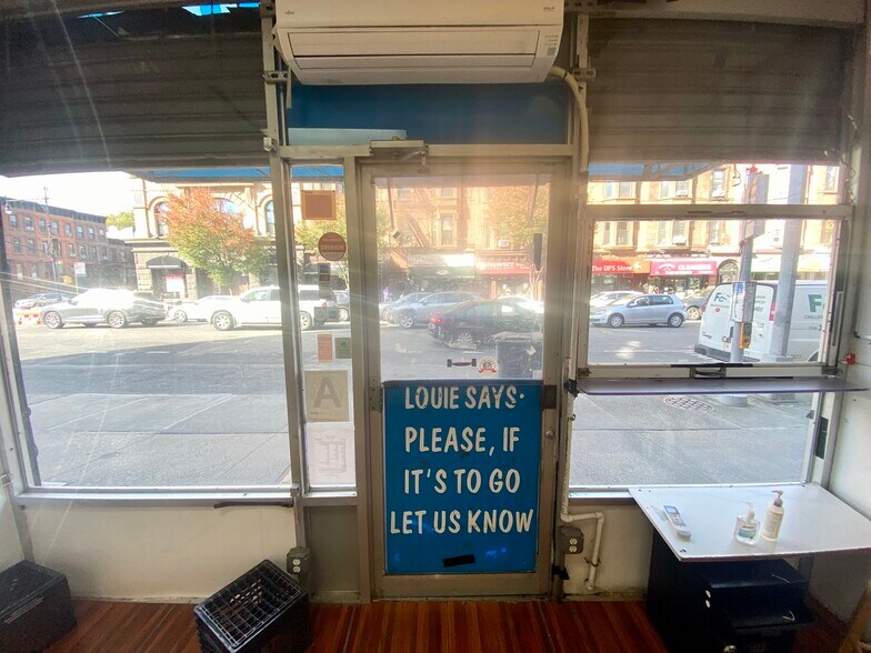 More Photos Of 319 7th Ave, Brooklyn Storefront Retail Residential For Lease