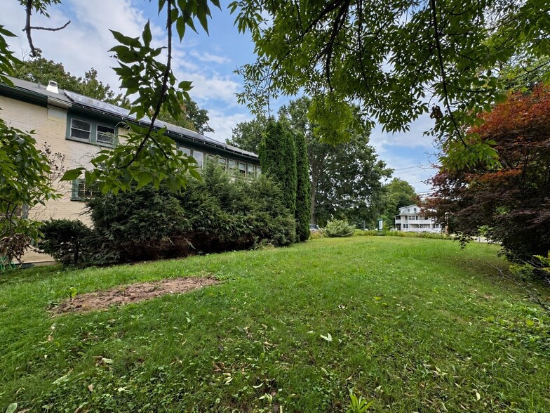 More Photos Of 11 South St, Bernardston Storefront Retail Residential For Sale