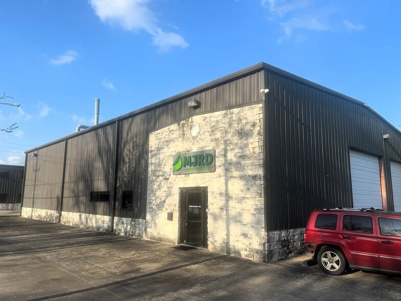 Primary Photo Of 7030 Windfern Rd, Houston Warehouse For Sale