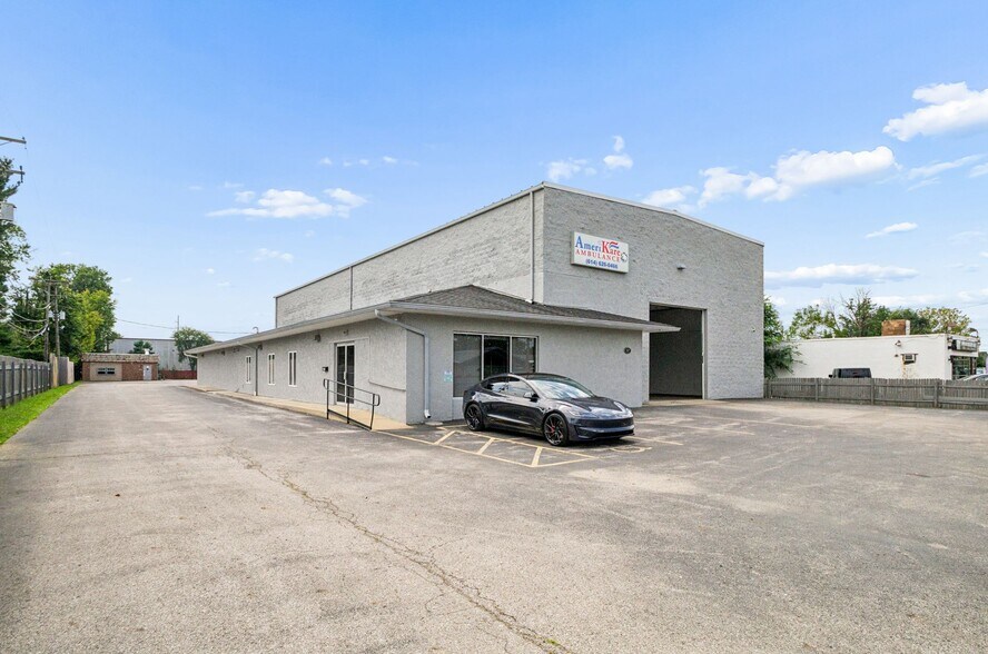 More Photos Of 3887 E Livingston Ave, Columbus Warehouse For Lease