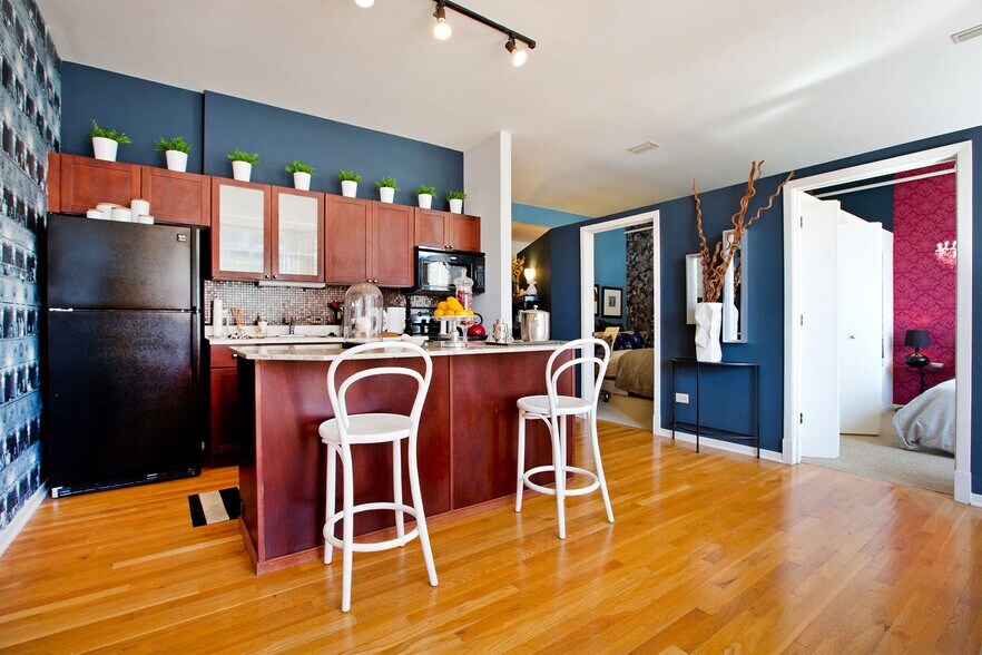 More Photos Of 343 S Dearborn St, Chicago Apartments For Lease