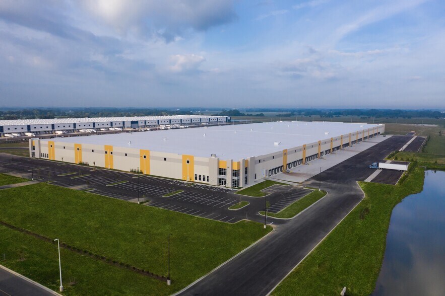 Primary Photo Of 1020 Enterprise Pkwy, West Jefferson Distribution For Lease