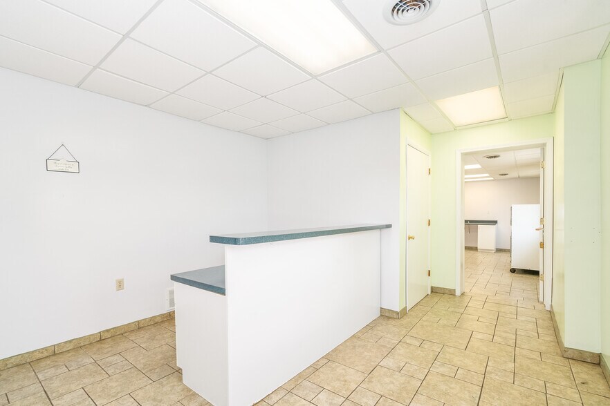 More Photos Of 503 E Russell Rd, Tecumseh Specialty For Sale