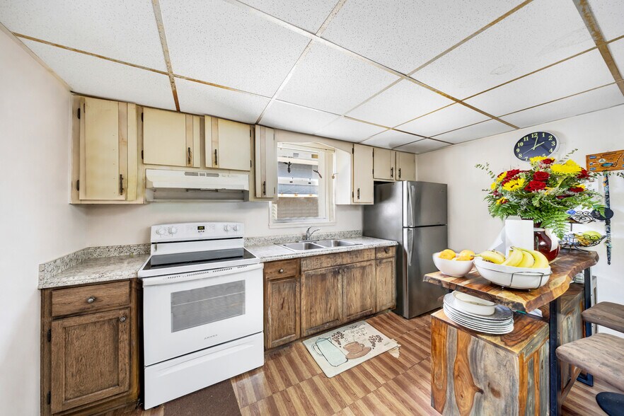 More Photos Of 840-858 NW 4th St, Miami Apartments For Sale