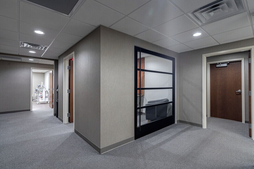 More Photos Of 195 King Ave, Athens Medical For Lease