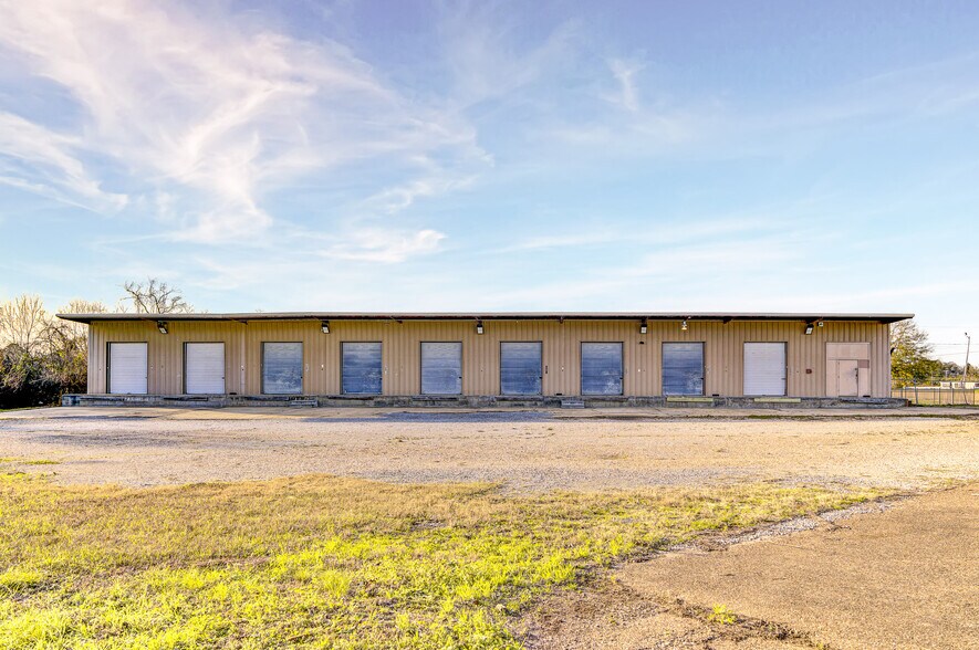 Primary Photo Of 75 Centrex Dr, Vicksburg Industrial For Lease