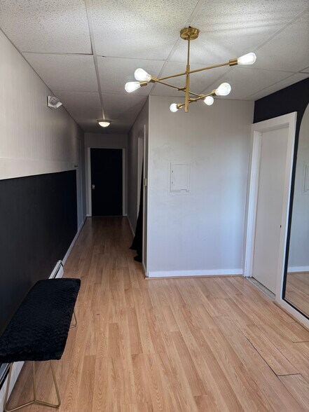 More Photos Of 48 Silas Deane Hwy, Wethersfield Office For Lease