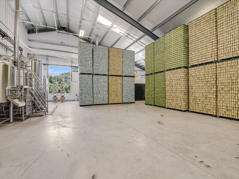 More Photos Of 19510 Hamilton Pool Rd, Dripping Springs Freestanding For Sale