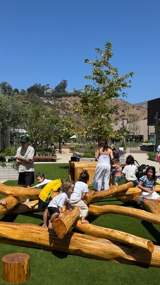 More Photos Of 23465 Civic Center Way, Malibu Unknown For Lease