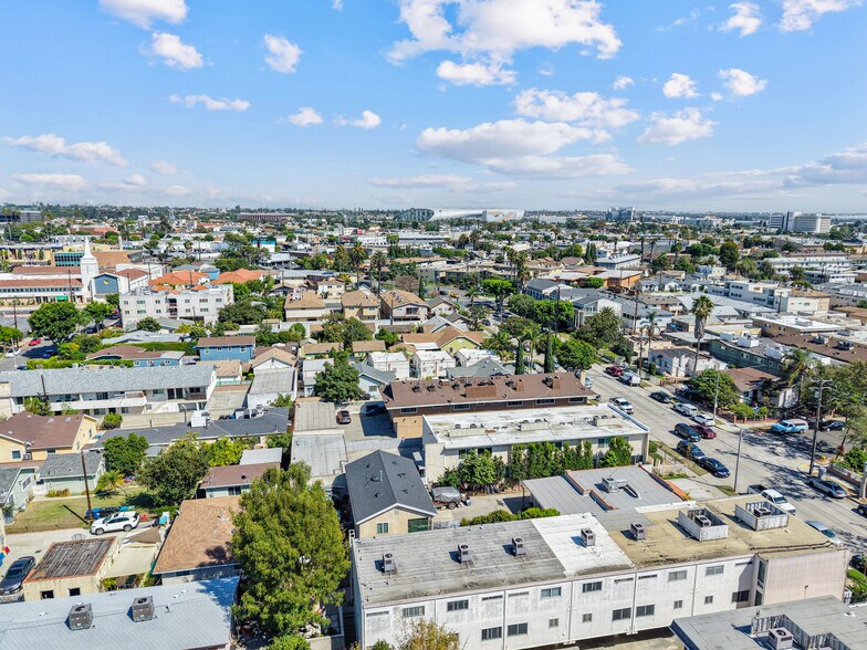 More Photos Of 145 W Hillcrest Blvd, Inglewood Apartments For Sale