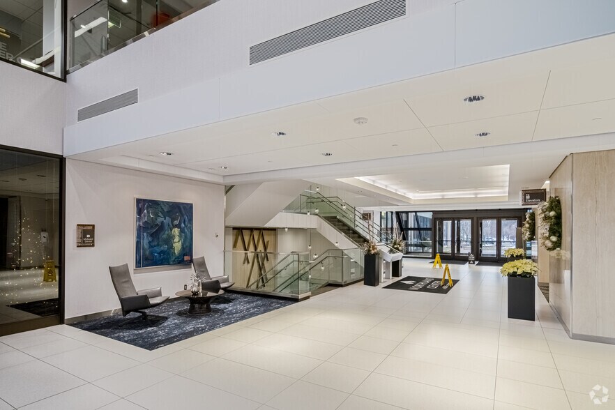 More Photos Of 3500 American Blvd W, Bloomington Office For Lease