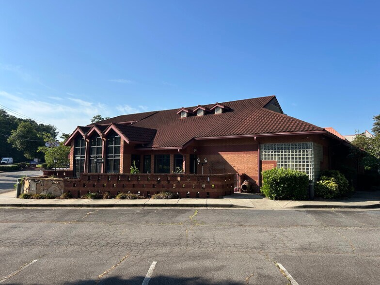 More Photos Of 5370 Peachtree Industrial Blvd, Norcross Restaurant For Sale