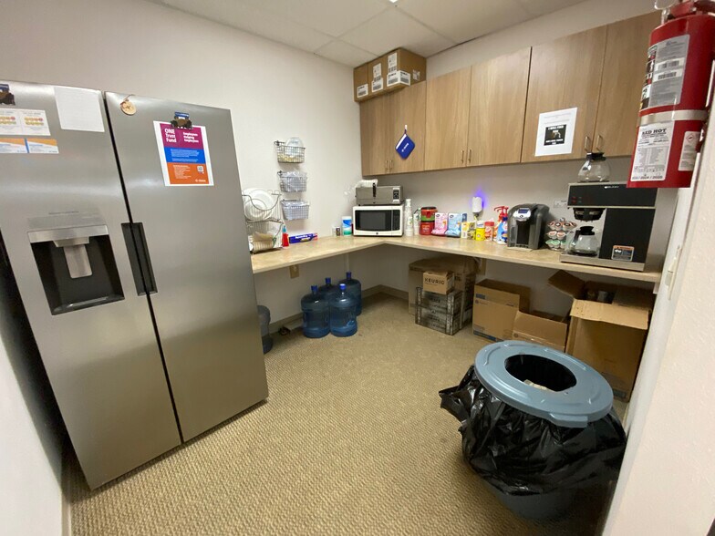 More Photos Of 14468 Commerce Park Blvd, Williston Warehouse For Sale