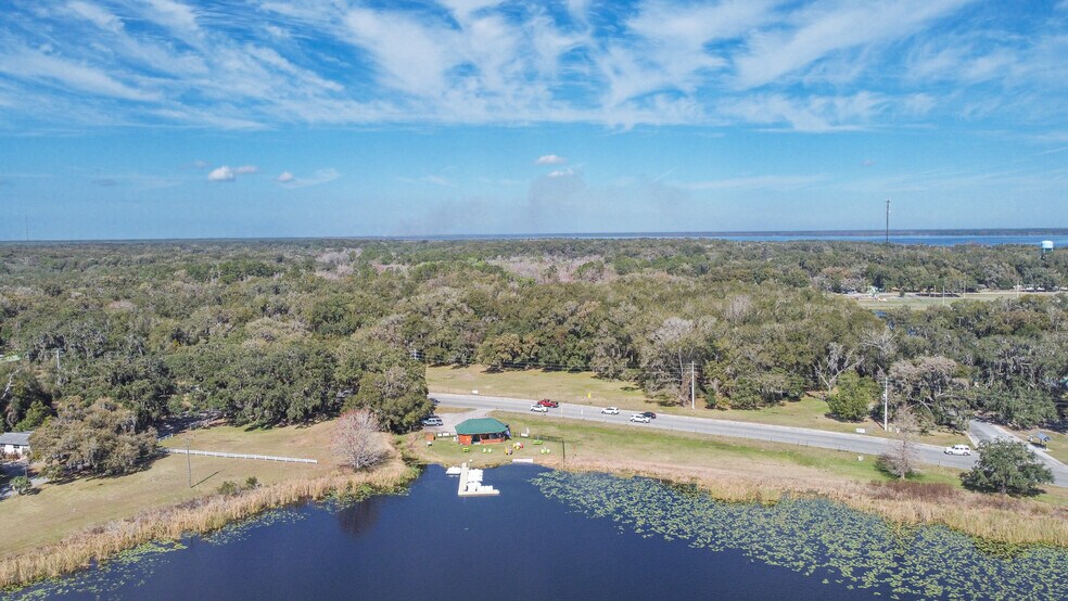 More Photos Of 831 Huntington Rd, Crescent City Freestanding For Sale