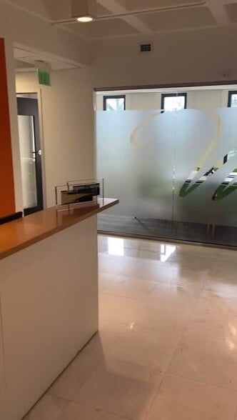 Primary Photo Of 400 University Dr, Coral Gables Office For Lease