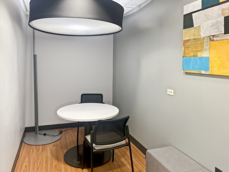 More Photos Of 139-159 Crocker Park Blvd, Westlake Coworking Space