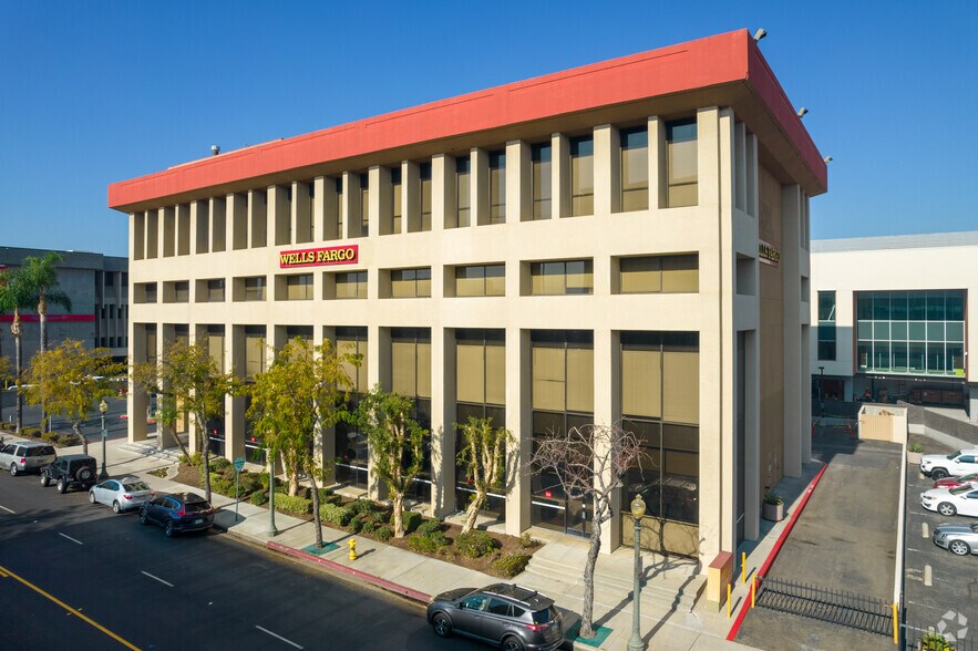 More Photos Of 334 W 3rd St, San Bernardino Office For Sale