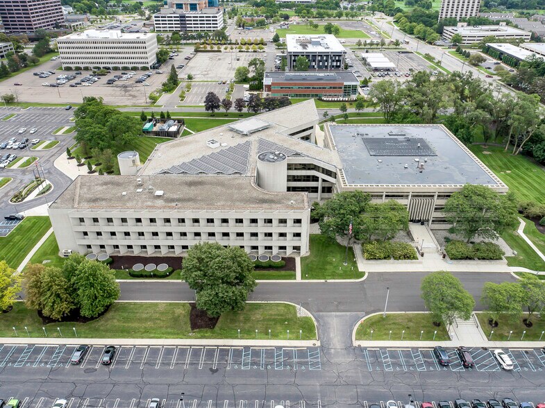 More Photos Of 20500 Civic Center Dr, Southfield Office For Sale